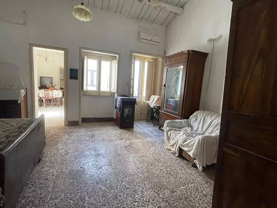 Immagine 2 di Appartamento in vendita  in Via Umberto I, 302 a Canicattini Bagni