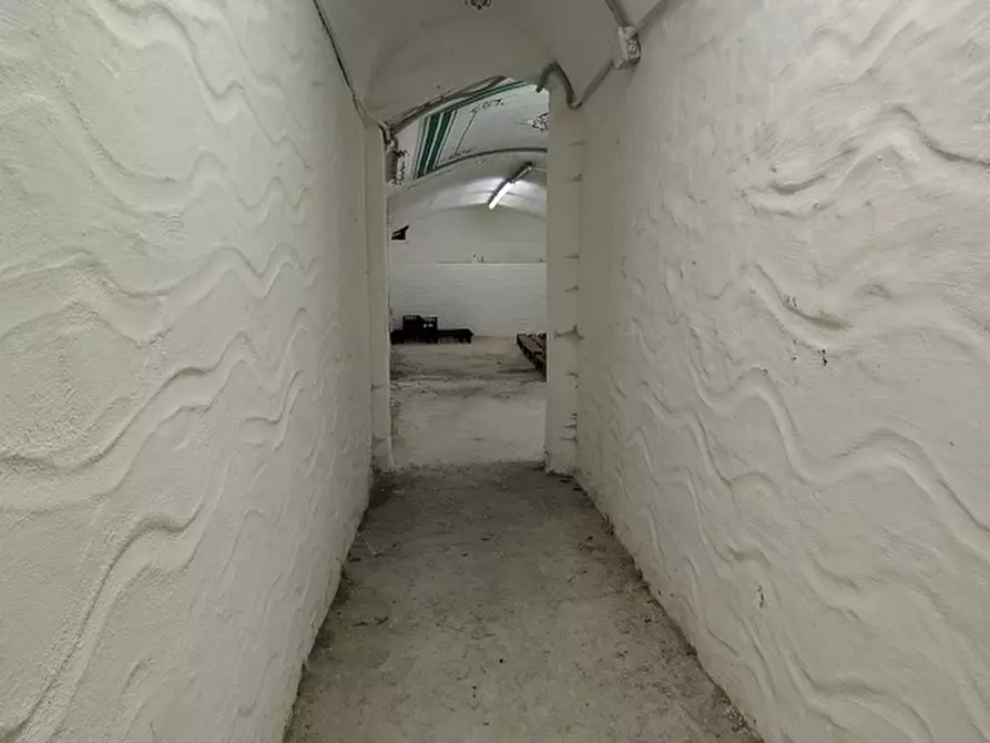 Immagine 3 di Magazzino in affitto  in Via Cima, 8 a Iglesias