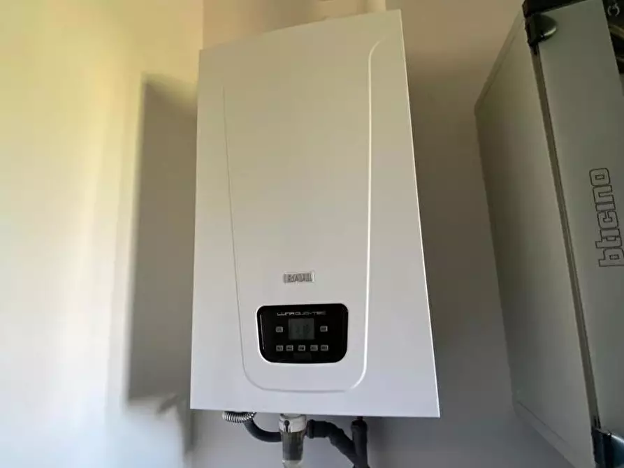 Immagine 13 di Ufficio in vendita  in Via Isonzo, 3 a Forli'