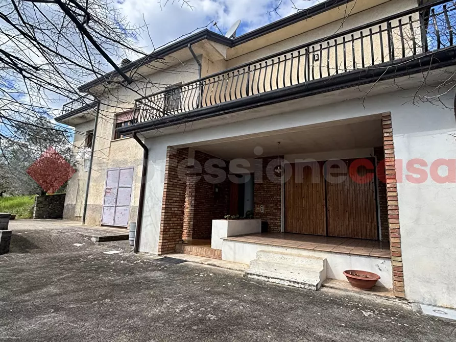 Immagine 4 di Villa in vendita  in Strada Regionale 155, 37 a Alatri