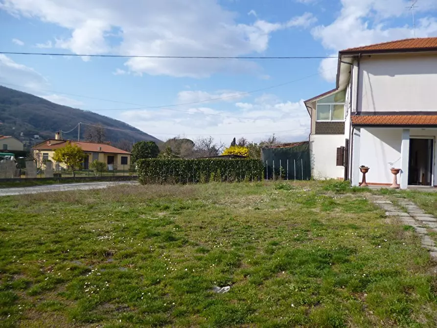 Immagine 1 di Casa indipendente in vendita  in Via privata cozzani, 5 a Ameglia