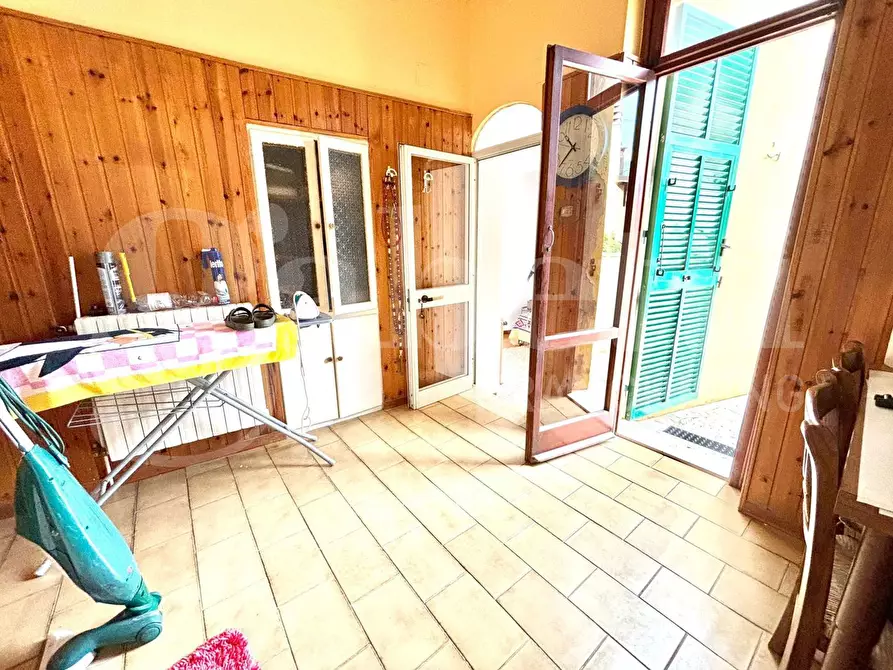 Immagine 20 di Appartamento in vendita  in Via Calvisio a Finale Ligure