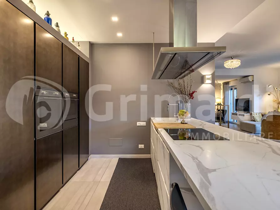 Immagine 18 di Appartamento in vendita  in Via dei Faggella, 10 a Roma