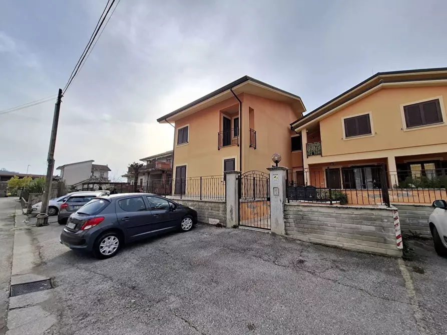 Immagine 2 di Villetta a schiera in vendita  in Via Beniamino Cataldi, snc a Isola Del Liri