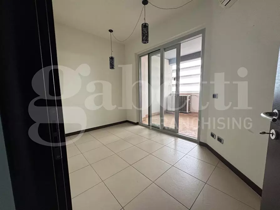 Immagine 7 di Ufficio in vendita  in Via Ufente, 20 a Latina