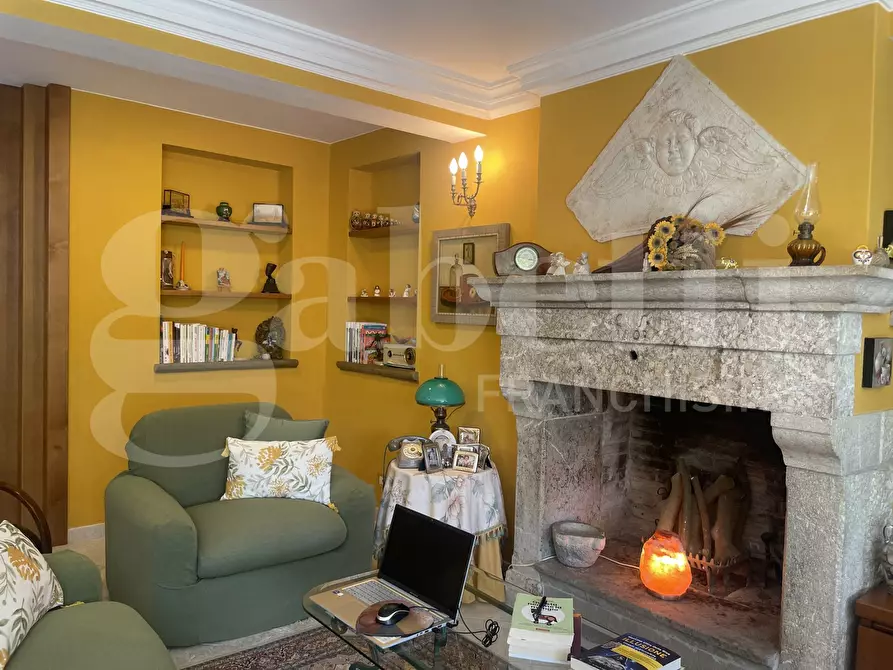 Immagine 35 di Casa trifamiliare in vendita  in Via San Remigio Paone, 10 a Formia