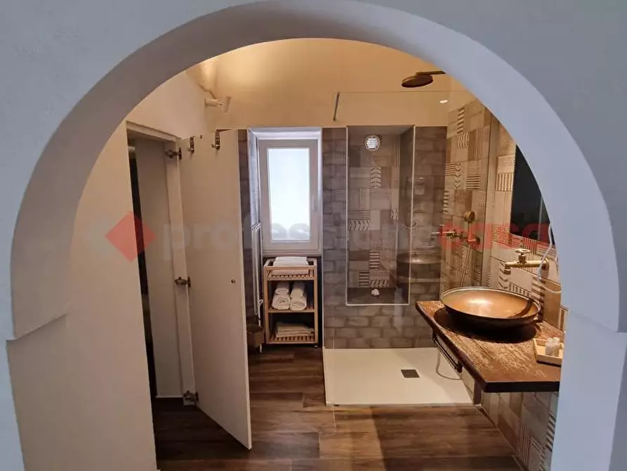 Immagine 9 di Casa indipendente in vendita  in Via MAZZINI a Monopoli