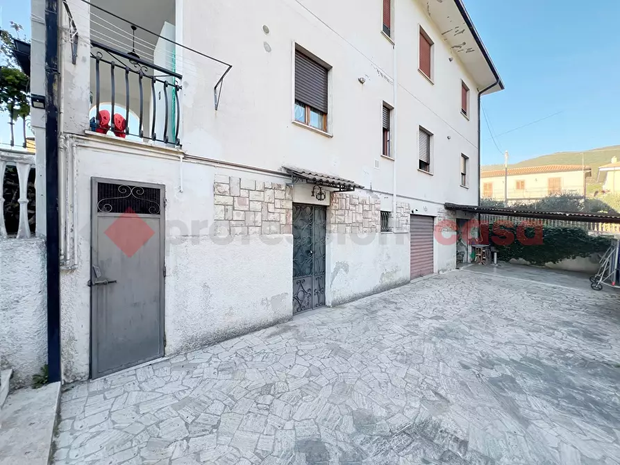 Immagine 1 di Appartamento in vendita  in Via Don Mario D'Aquilio, 39 a Cittaducale