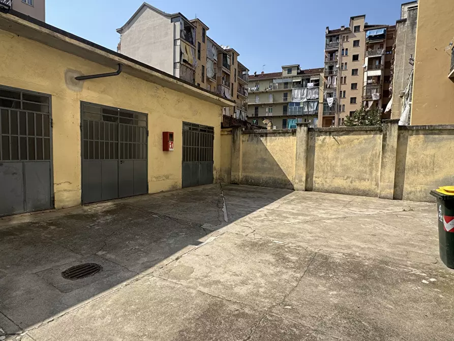 Immagine 3 di Box auto in vendita  in Via cristalliera, 12 a Torino