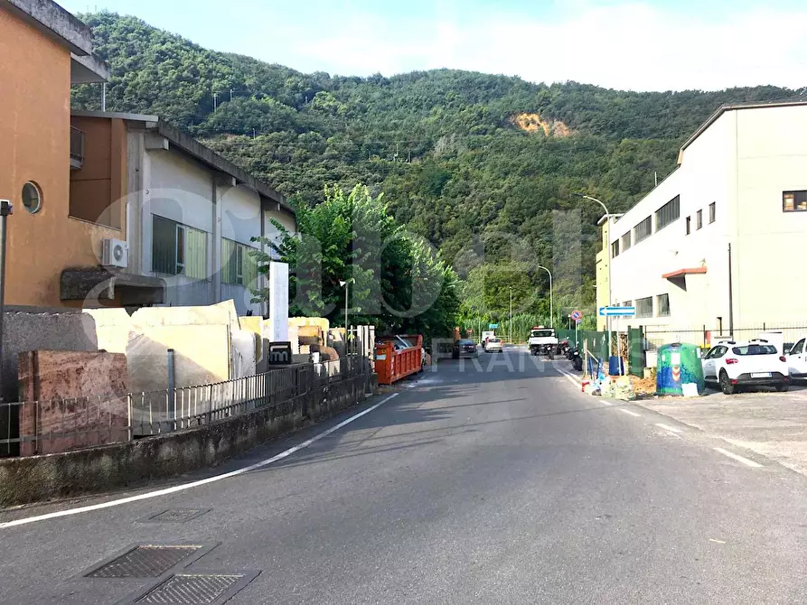 Immagine 11 di Capannone industriale in vendita  in Via Maestri del Lavoro a Finale Ligure