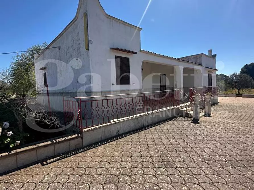 Immagine 3 di Villa in vendita  in Contrada Molillo, sn a Ostuni