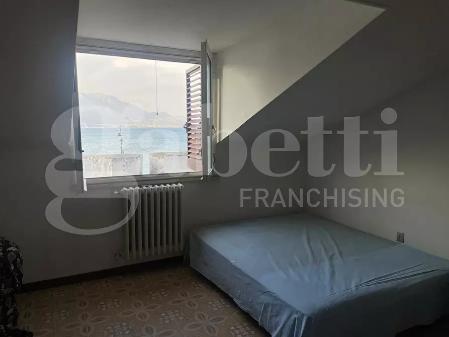 Immagine 13 di Attico in vendita  in Piazza Sebastiano  Conca, 5 a Gaeta