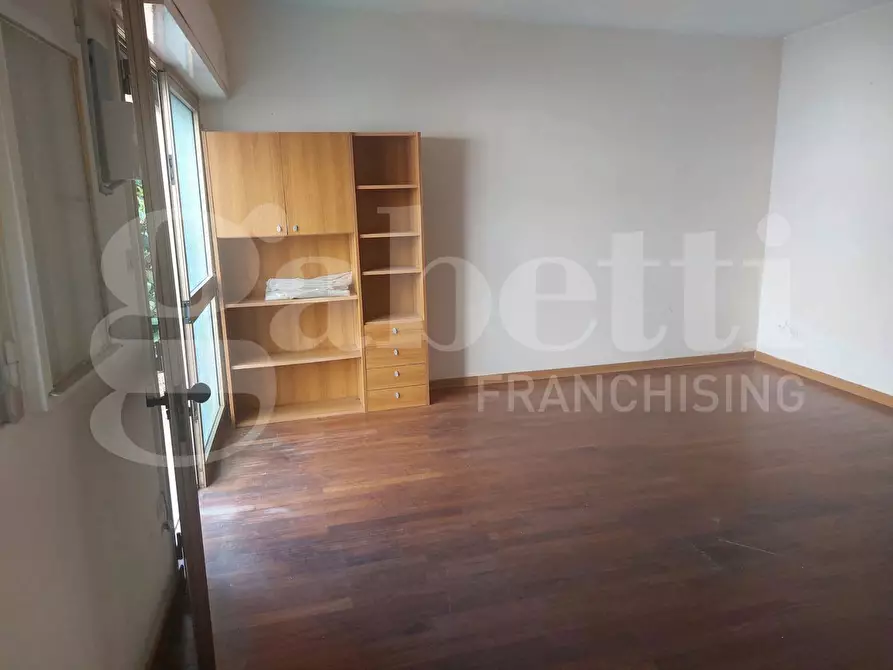 Immagine 12 di Laboratorio in vendita  in Via MOTTOLA D'AMATO, SNC a Catanzaro