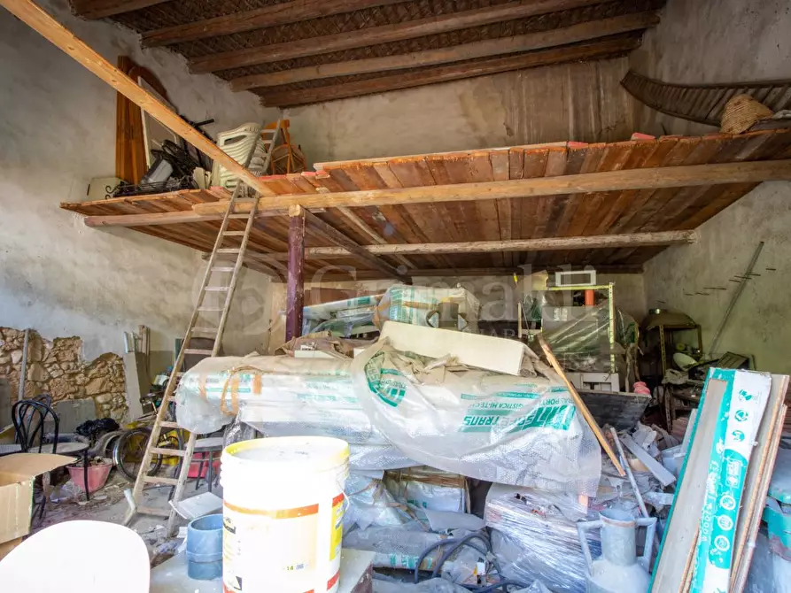 Immagine 4 di Rustico / casale in vendita  in Via GIUSTI, 1 a Avola