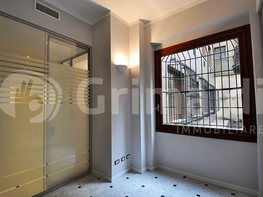 Immagine 12 di Ufficio in affitto  in Via Foro Buonaparte, 12 a Milano