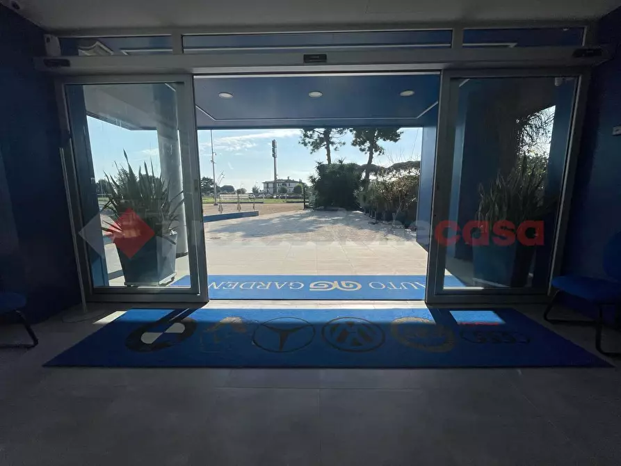 Immagine 17 di Negozio in affitto  in Via PONTINA, 148 a Terracina