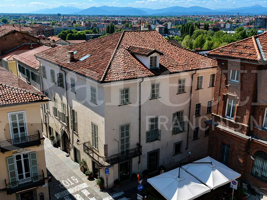 Immagine 1 di Appartamento in vendita  in Via San Martino, 2 a Moncalieri