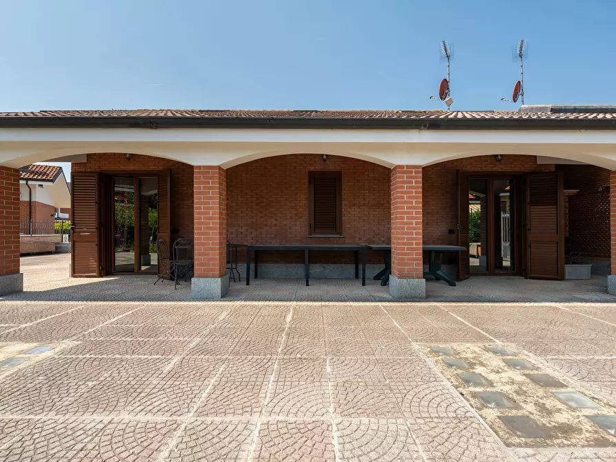 Immagine 46 di Villa in vendita  in Viale Veneto a Orbassano