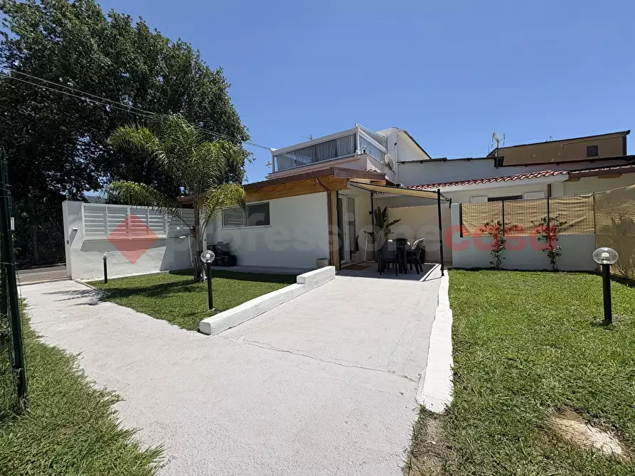 Immagine 38 di Villetta a schiera in vendita  in Via appia nuova, 172 a Terracina