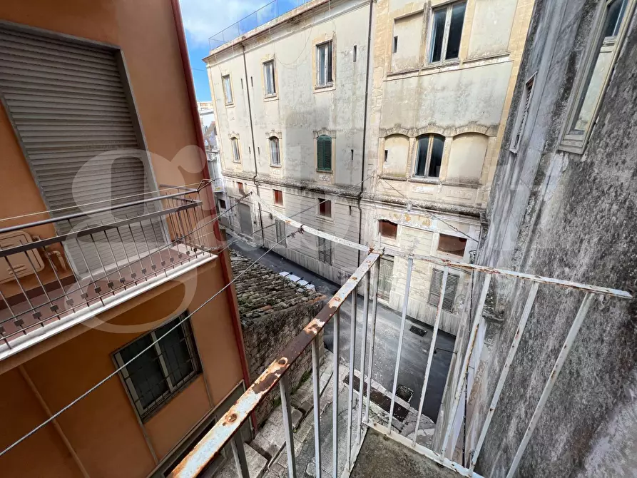 Immagine 40 di Appartamento in vendita  in Via Traspontino, 11 a Ragusa