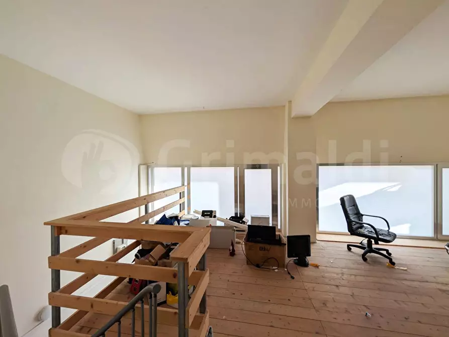 Immagine 7 di Negozio in vendita  in Via mazzini, 33 a Avola