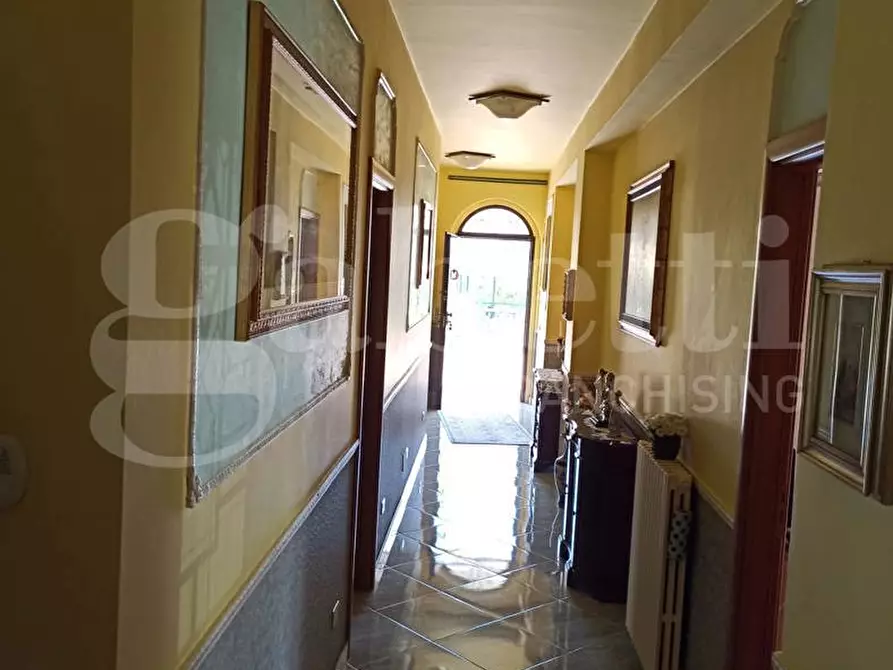 Immagine 4 di Villa in vendita  in Via TRAVERSA EMILIA, 16 a Catanzaro