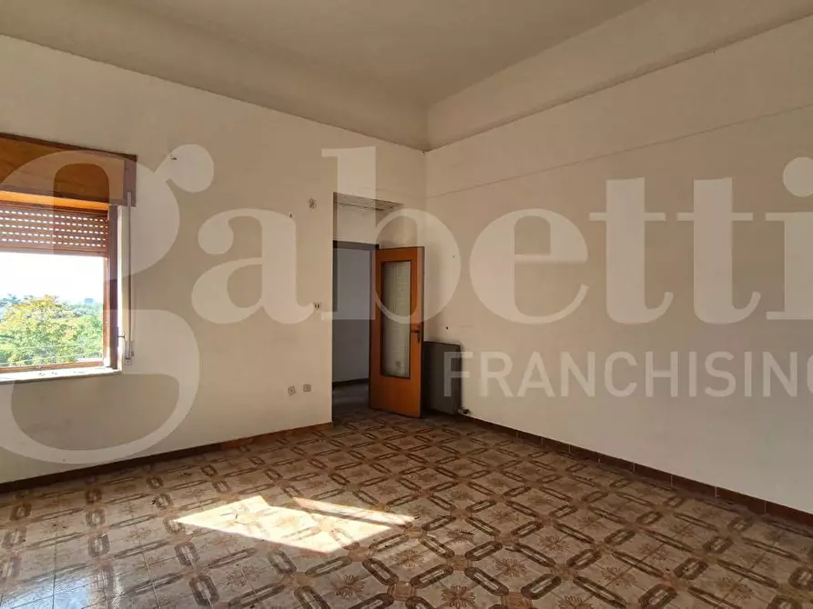 Immagine 34 di Palazzo in vendita  in Via L. Giordano, 38 a Boscotrecase