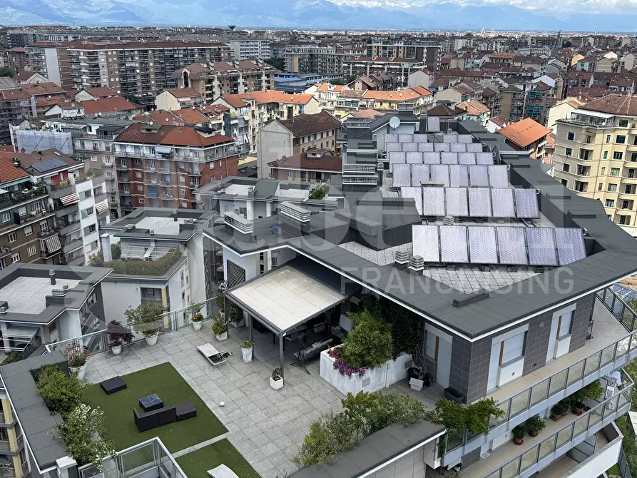 Immagine 37 di Attico in vendita  in Piazza DELLA COSTITUZIONE, 39 a Torino