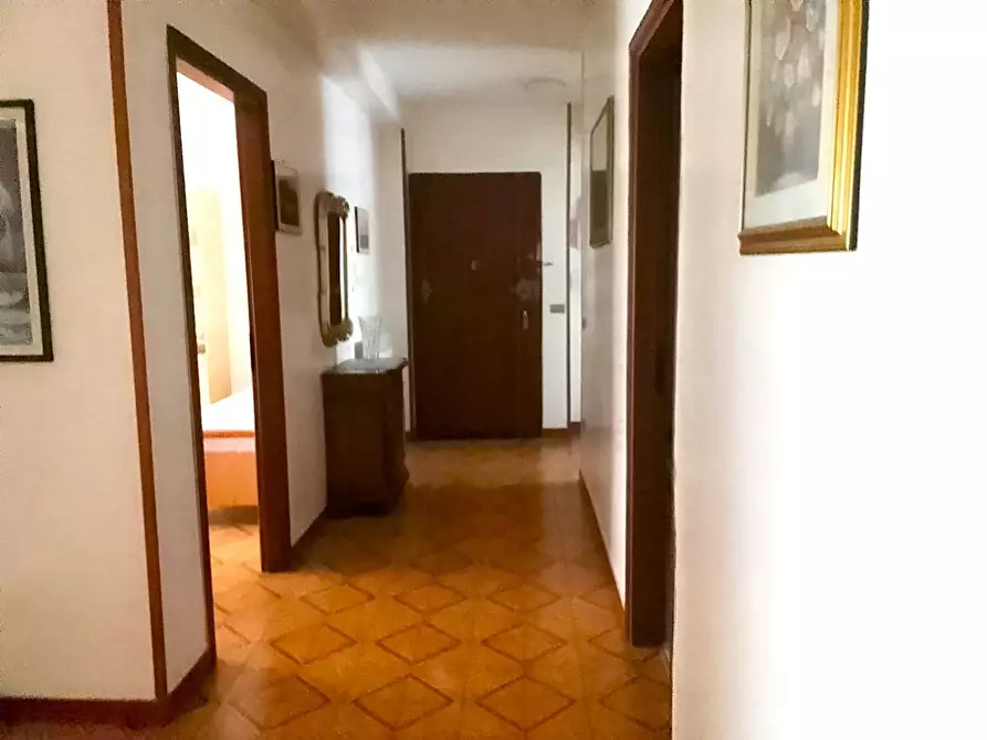 Immagine 15 di Appartamento in vendita  in Via ALCIDE DE GASPERI, 15 a Taranto