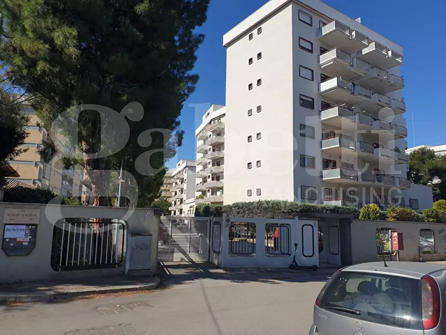 Immagine 1 di Appartamento in vendita  in Via SCHUMAN a Bari