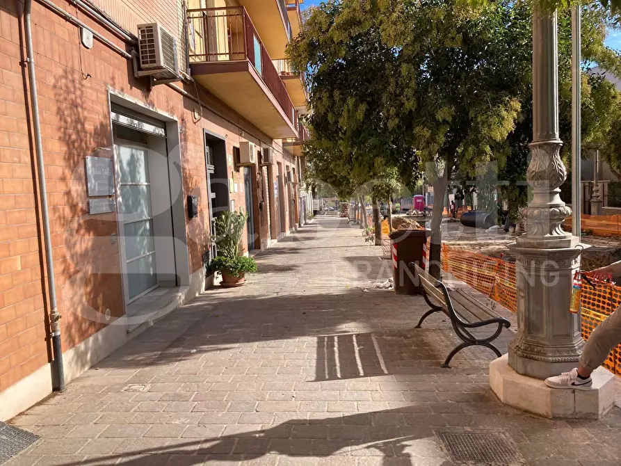 Immagine 11 di Negozio in vendita  in Corso Giacomo Matteotti, 289 a Torremaggiore