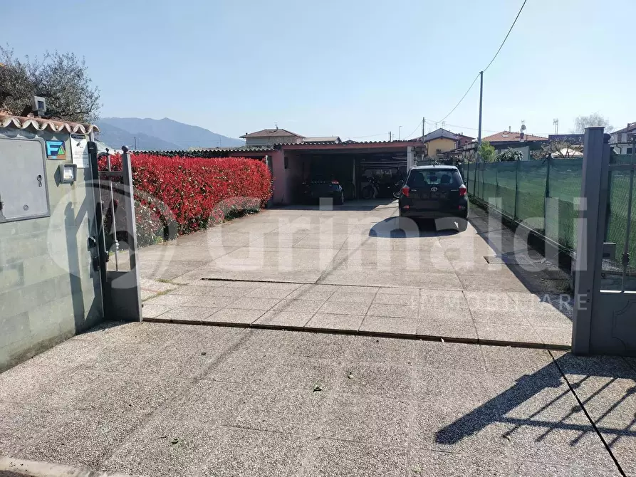 Immagine 19 di Villa in vendita  in Via ALTETA a Massa