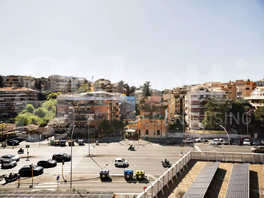 Immagine 33 di Appartamento in vendita  in Corso Francia a Roma
