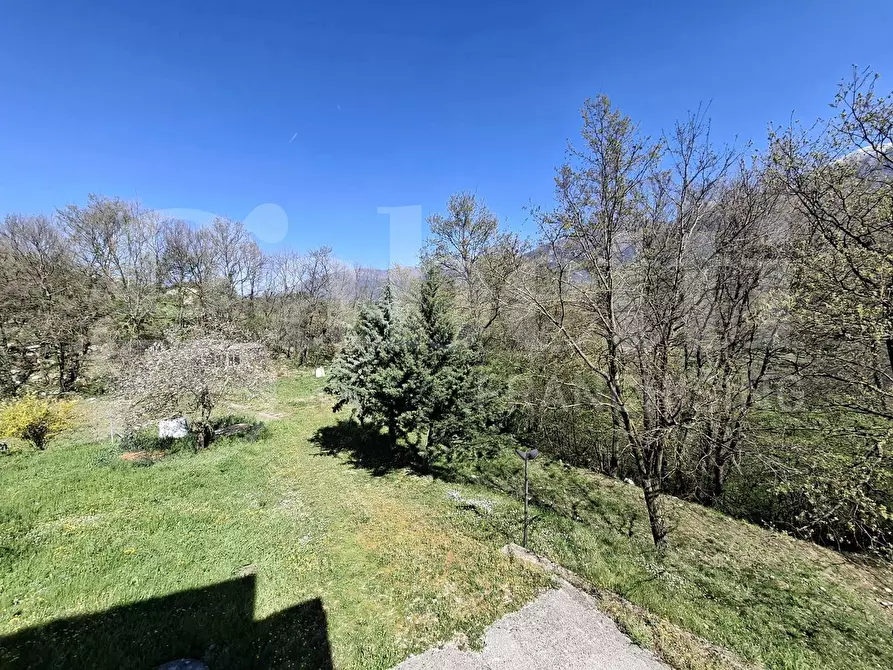 Immagine 35 di Casa indipendente in vendita  in LocalitÃ  Collepiano, 52 a Balsorano