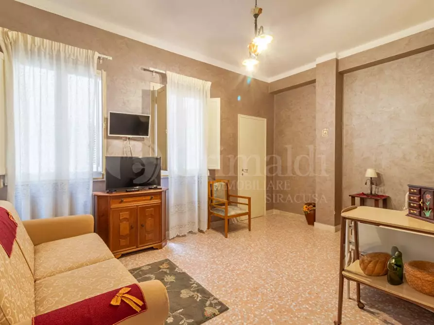 Immagine 7 di Appartamento in vendita  in Piazza Umberto I Vico Dolfi, 0 a Avola