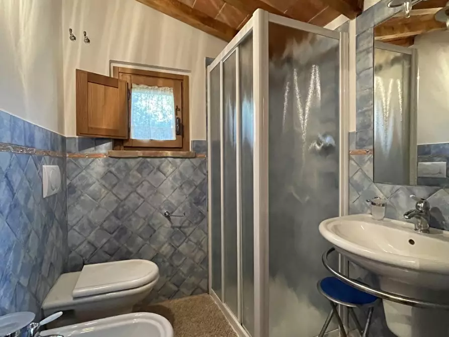 Immagine 4 di Villa in affitto  in Viale Trasimeno, 100 a Magione