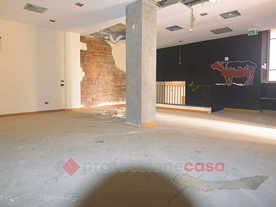 Immagine 5 di Negozio in vendita  in Via Guardabassi a Perugia