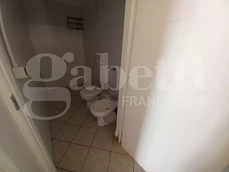 Immagine 15 di Negozio in affitto  in Via BORGO SAN GIOVANNI - VIA GRANATIERI DI SARDEGNA, 00 a Chioggia