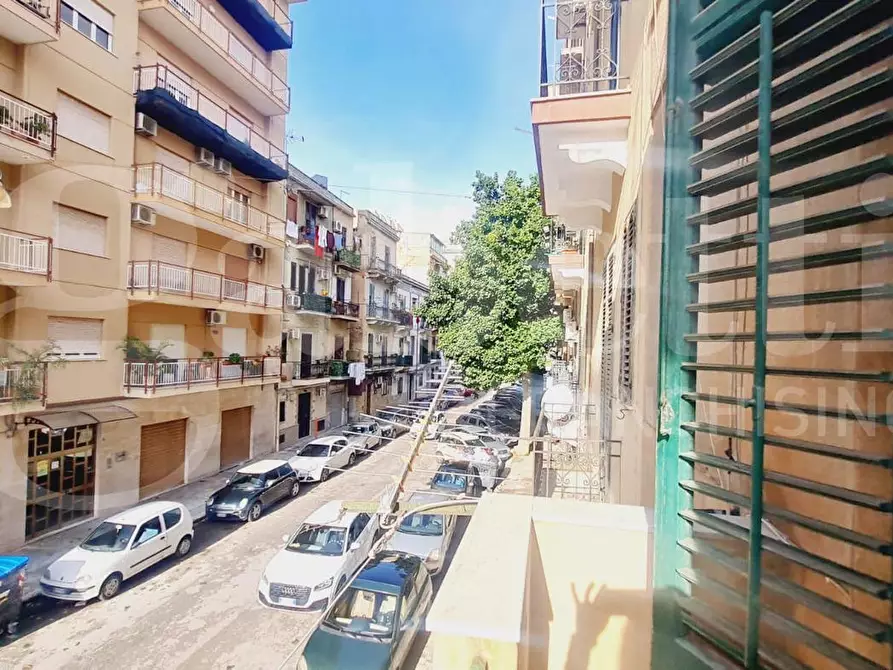 Immagine 12 di Appartamento in vendita  in Via Andrea Chiaramonte a Palermo