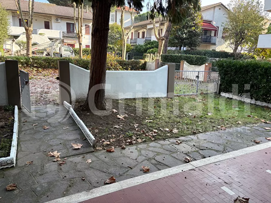 Immagine 29 di Villa in vendita  in Via Lido di Classe a Ravenna