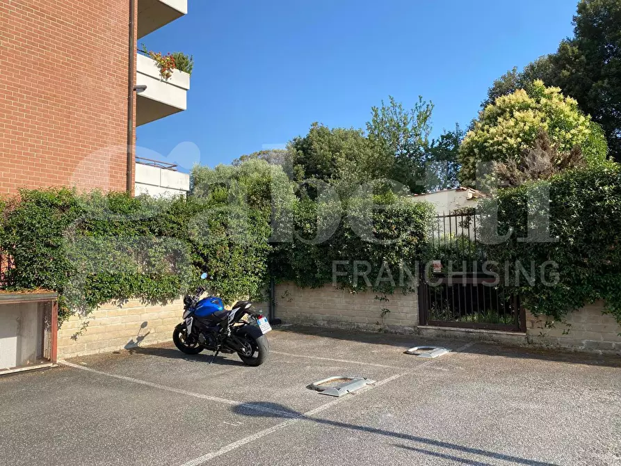 Immagine 33 di Appartamento in vendita  in Via Siligo, 10 a Roma