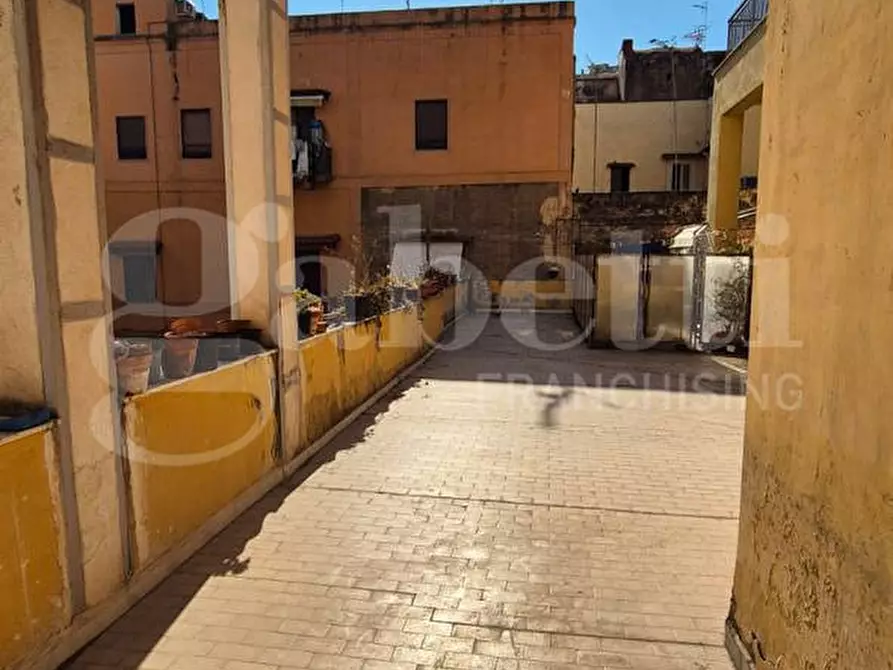 Immagine 22 di Appartamento in vendita  in Piazza Ernesto Cesaro, 13 a Torre Annunziata