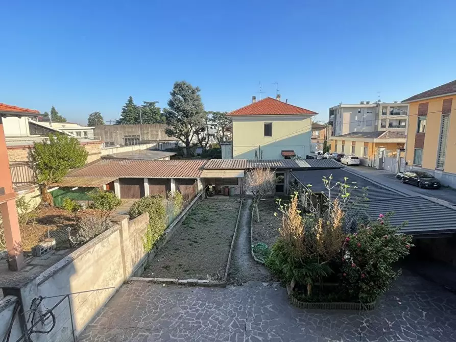 Immagine 23 di Palazzo in vendita  in Via Alessandria, snc a Legnano