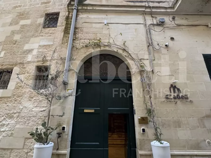Immagine 28 di Appartamento in vendita  in Via Corte dei Guarini, 11 a Lecce