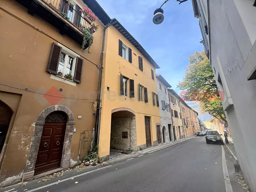 Immagine 22 di Terratetto in vendita  in Via dell'Anfiteatro a Spoleto