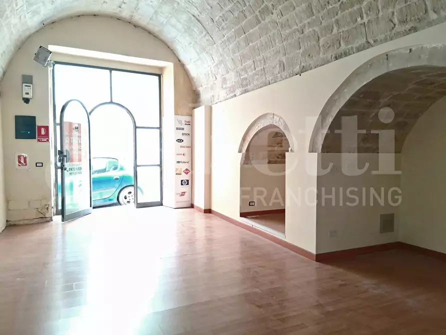 Immagine 3 di Laboratorio in affitto  in Via San Giovanni, 40 a Ragusa