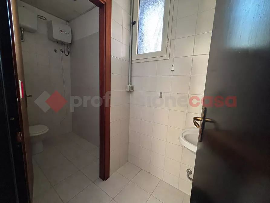 Immagine 9 di Negozio in vendita  in Via San Giuseppe, 4 a Anagni