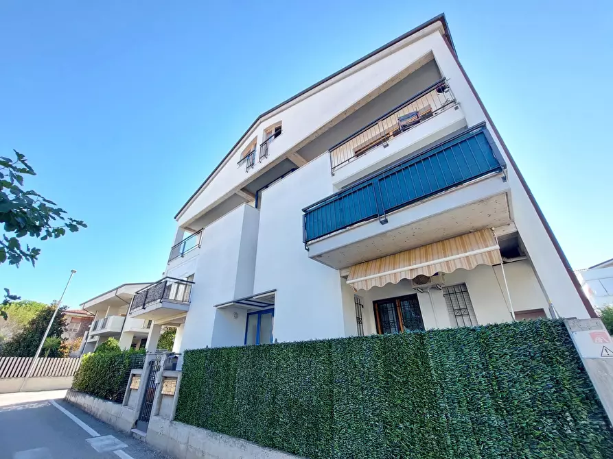 Immagine 1 di Appartamento in vendita  in Via Ernesto Villani, 7 a Tortoreto