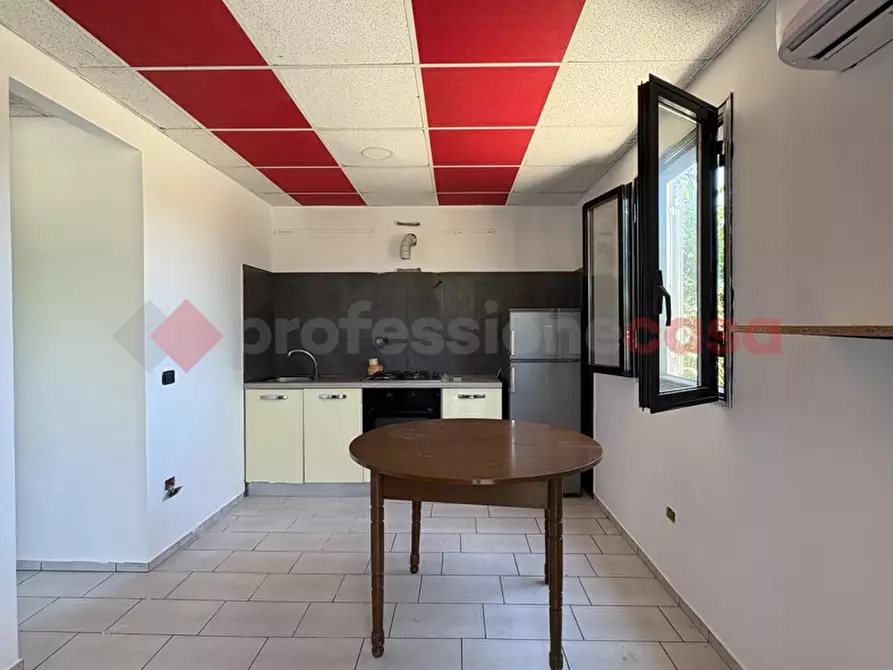 Immagine 6 di Casa indipendente in vendita  in Strada LUNGOCANALE, 1 a Terracina