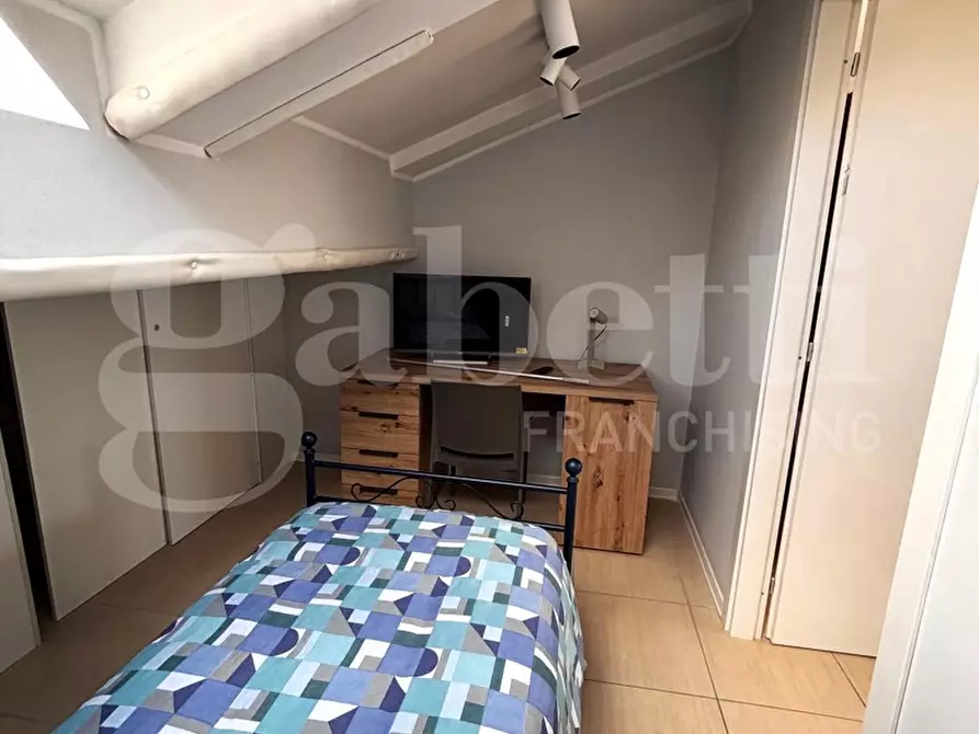 Immagine 10 di Appartamento in vendita  in Corso Giuseppe Garibaldi a Napoli